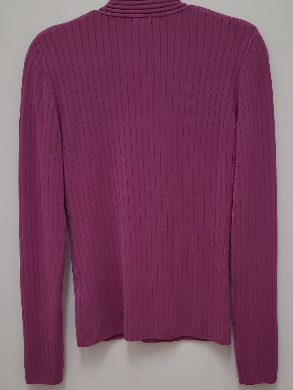 Danier Ribbed V-Neck Sweater in Raspberry - Picture 3 of 9